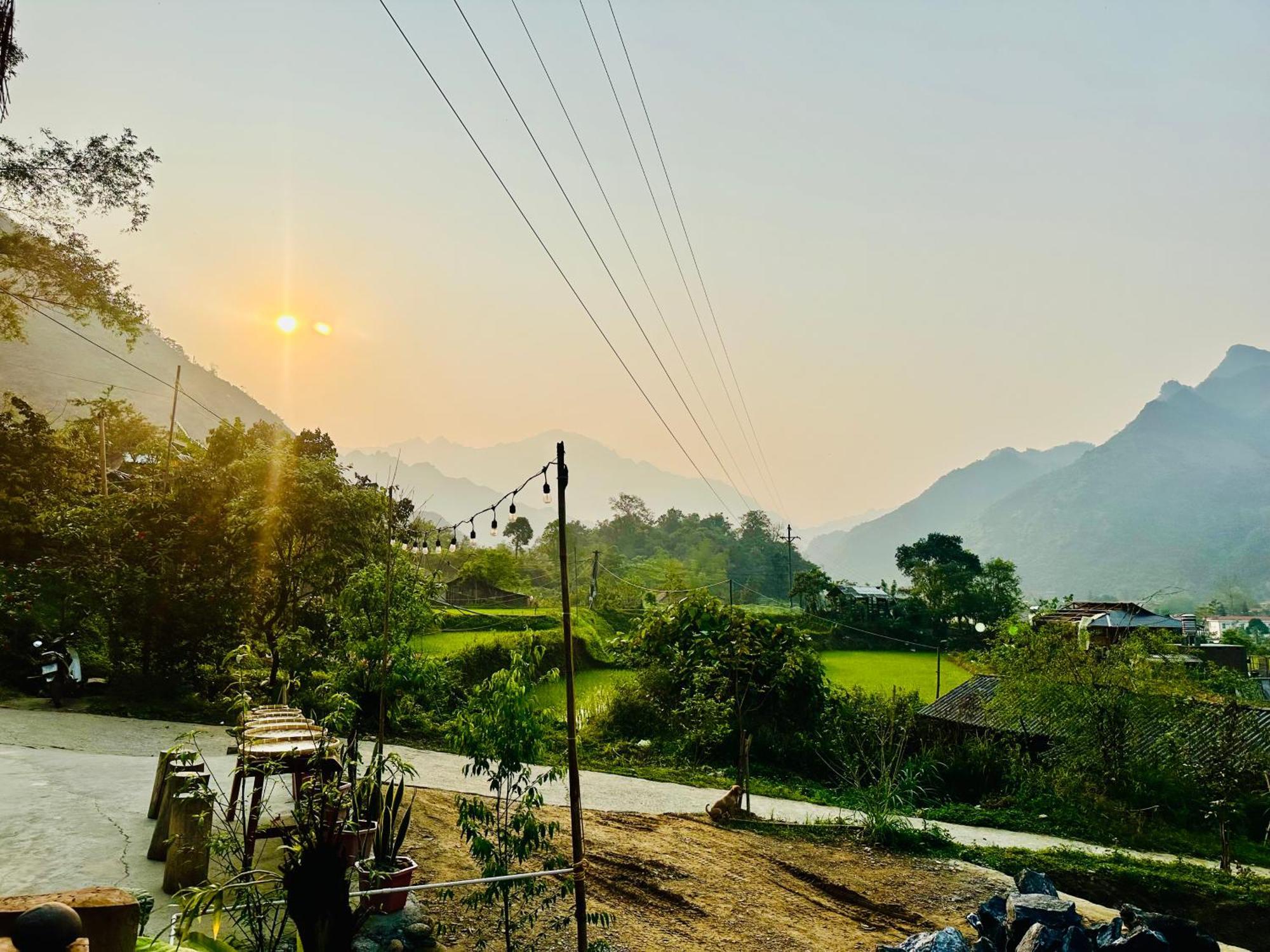 Du Gia Field View Homestay Làng Cac Buitenkant foto