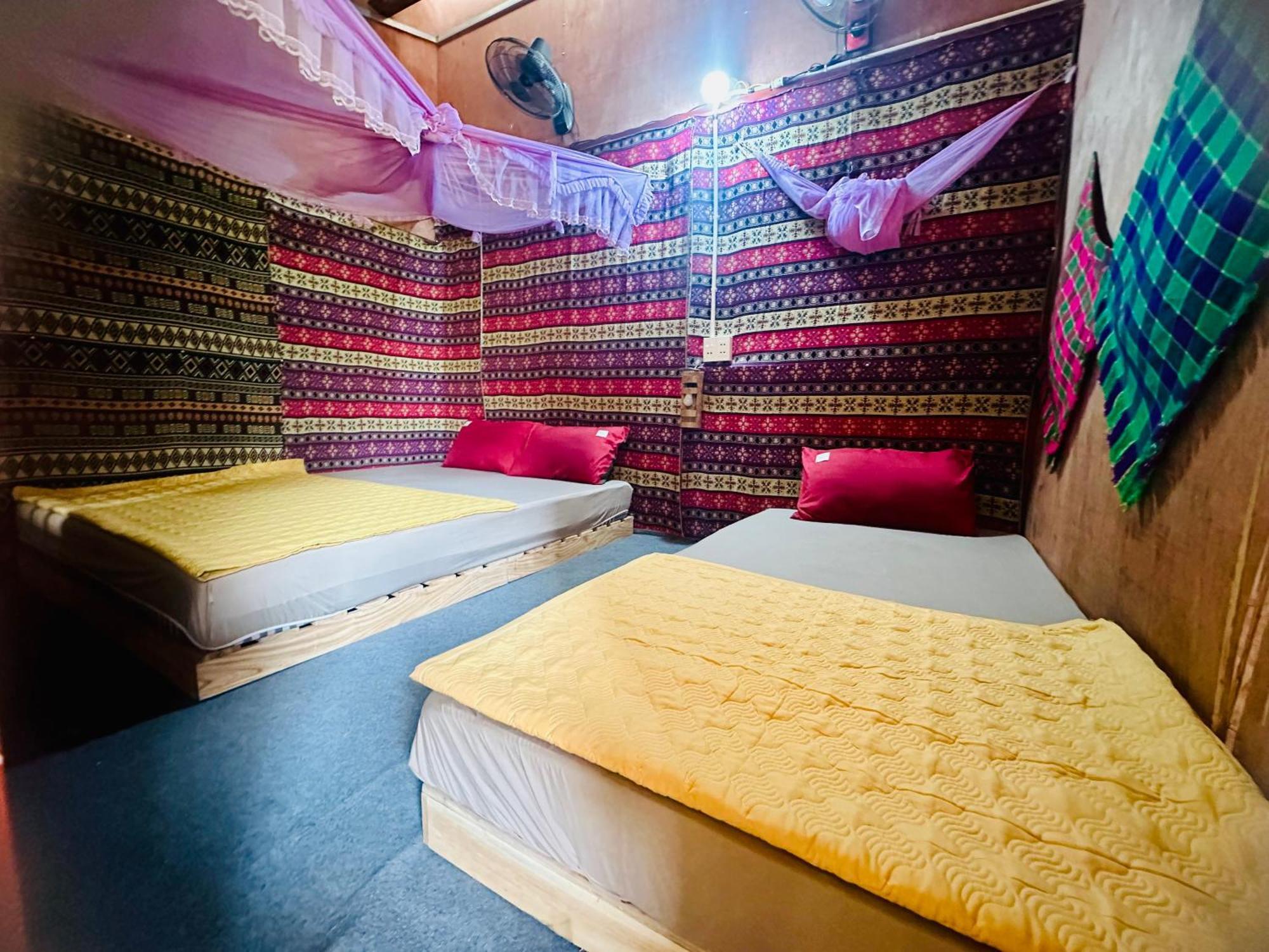 Du Gia Field View Homestay Làng Cac Buitenkant foto