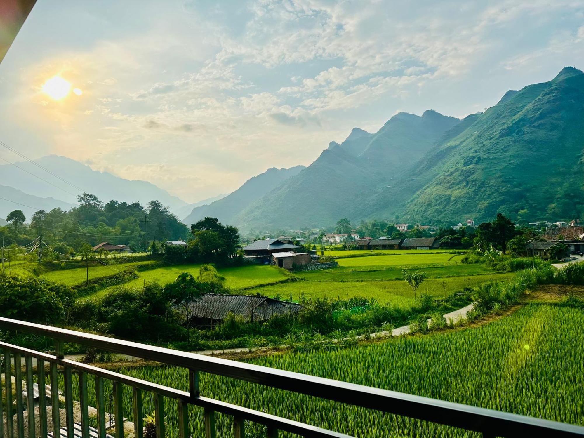 Du Gia Field View Homestay Làng Cac Buitenkant foto