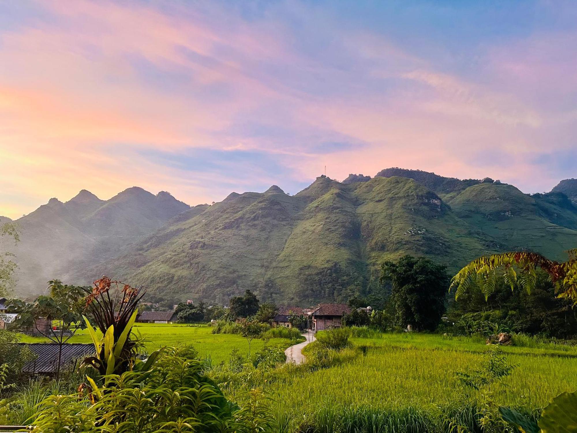 Du Gia Field View Homestay Làng Cac Buitenkant foto